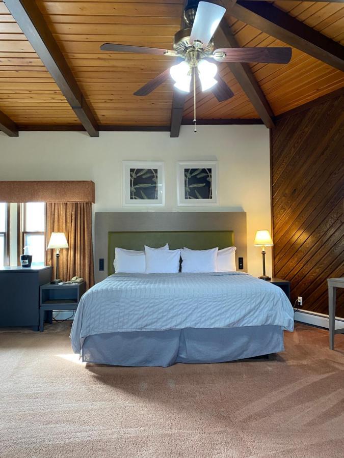 Pictured Rocks Inn And Suites Munising Exteriér fotografie