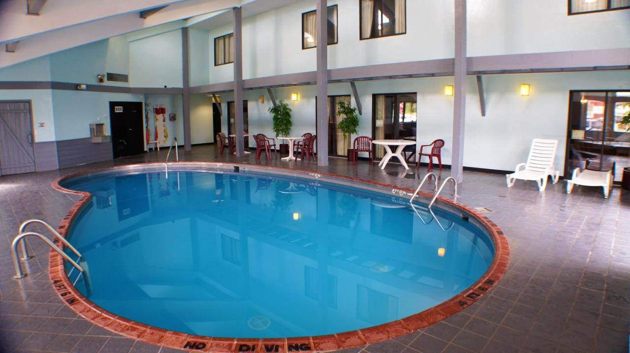 Pictured Rocks Inn And Suites Munising Exteriér fotografie
